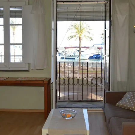 Tarragonasuites 12-gravina 3612 Apartment